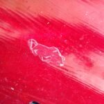 Weitere Schäden: Abgeriebener Gloss coat auf Oberdeck