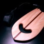 Holzernes Handplane mit Leash
