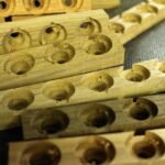 mittlere Bohrung für Hutmutter