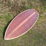 Unterwasserschiff mit Thruster-Finnensetup