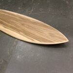 Oberdeck mit überfurnierten-Fußschlaufen-Inserts