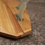 Channel in Paulownia-Unterdeck